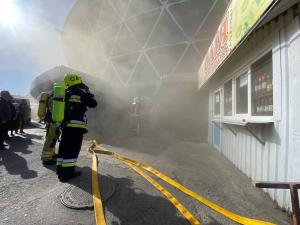 Пожежа на ринку в Рівному: відомі попередні причини займання, яке забрало життя двох людей