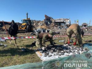 Хвилею пошкоджено сусідні житлові будинки: деталі ракетного удару по Рівненщині
