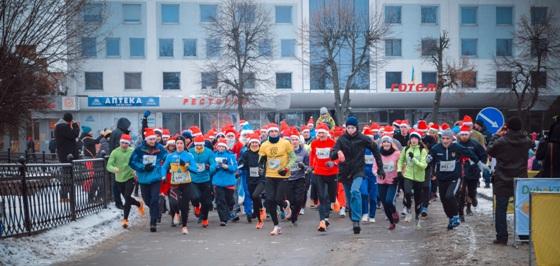 Благодійний забіг «Rivne St. Mykolas Run 2017»: у неділю у Рівному масово бігатимуть святі Миколаї