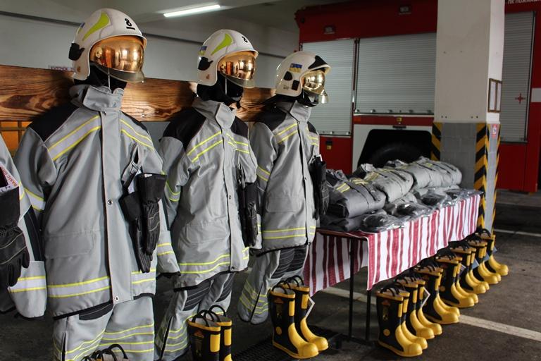 Сарненські рятувальники отримали новий сучасний бойовий одяг (ФОТО)