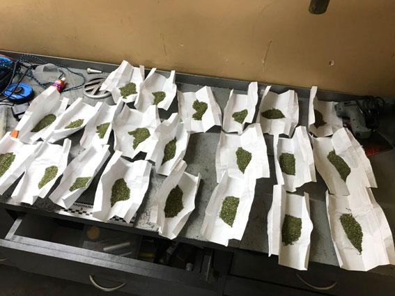 На Рівненщині під час обшуку в молодика вилучили 22 згортки з марихуаною