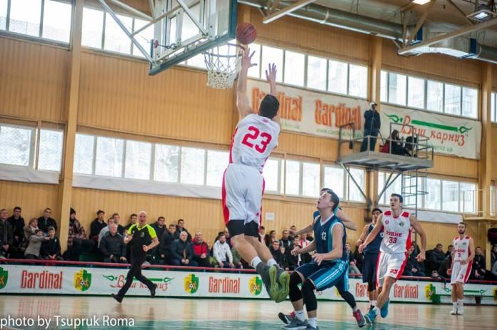 Рівненські баскетболісти піднялися на друге місце у вищій лізі Чемпіонату України