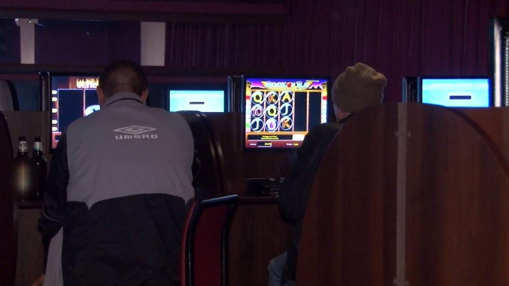 У Рівному злочинна група відкрила мережу гральних залів під прикриттям лотерей