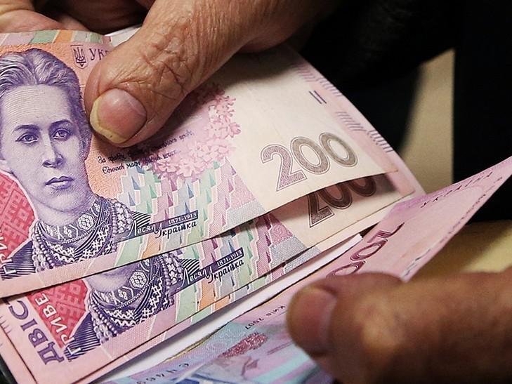 На Рівненщині шахраї ошукали пенсіонерку на 5 тисяч гривень