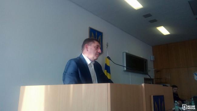 Анощенко вимагає від депутатів облради позачергових виборів у Вараші