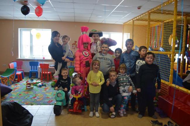 На Рівненщині відкрили ігрову кімнату для малюків (ФОТО)