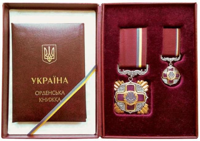 Президент нагородив орденами воїнів з Рівненщини