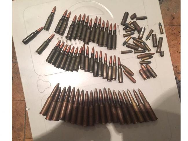 Рівненська поліція затримала "умільця", що виготовляв та зберігав зброю (ФОТО)