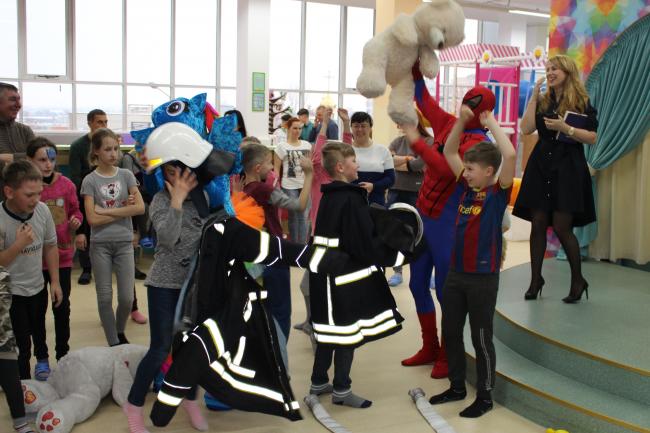 Як рятувальники Рівного святкували Масляну разом з дітками (ФОТО)