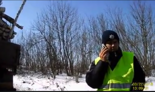 Погрози та залякування: рівненські активісти відзняли відео про перевезення деревини для отоплення "Рівнеміськбуду"