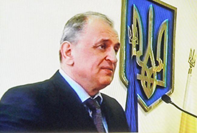 Прокурор Рівненщини прозвітував перед депутатами облради за видобуток бурштину 