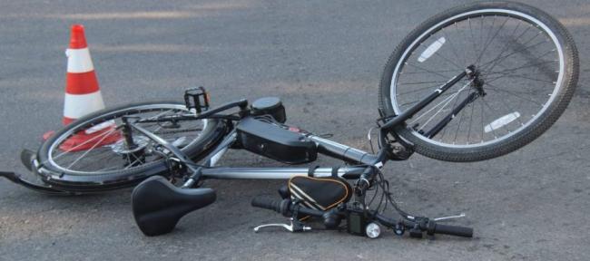 На Рівненщині легковик збив на смерть велосипедиста