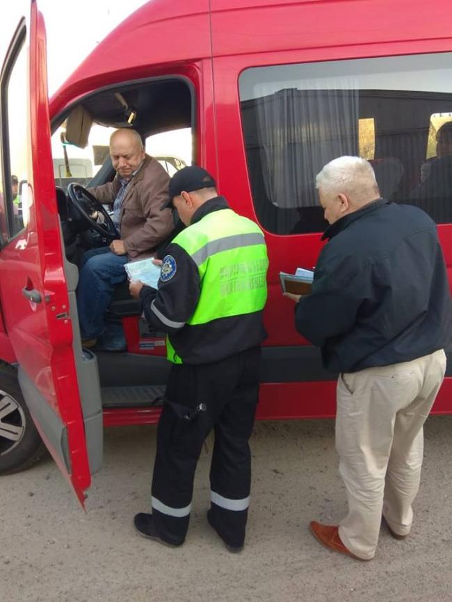 Сьогодні  на Рівненщині оштрафували 7 автомобілів за порушення норм