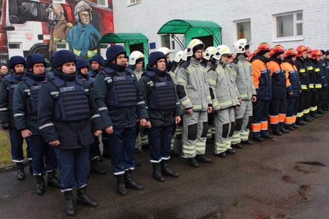 На Великодні свята на Рівненщині чергує більше рятувальників (ФОТО)
