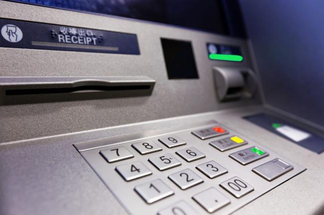 Гастролери з Одеси намагалися обікрасти банкомат на Рівненщині