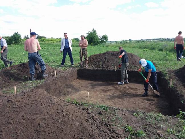 На Рівненщині київський археолог проводить розкопки (ФОТО)