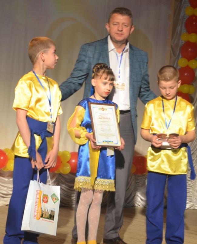 На Рівненщині відбувся концерт за участі дітей-сиріт (ФОТО)