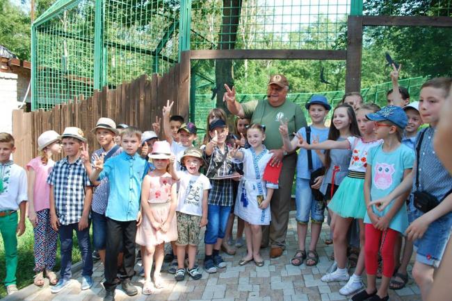 Міський голова Рівного провів екскурсію для дітей у Рівненському зоопарку (ФОТО)