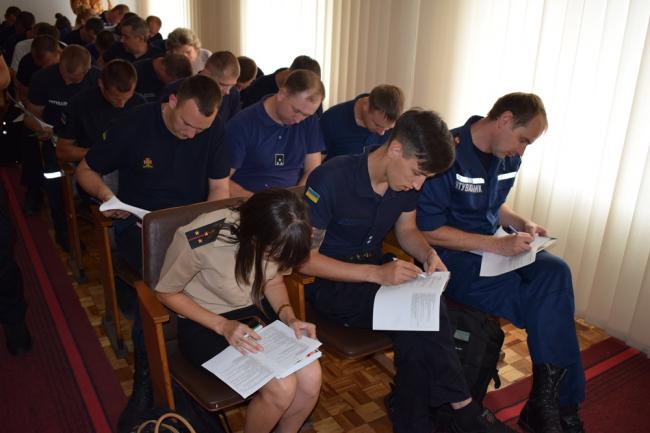 Офіцери служби порятунку Рівненщини пройшли атестацію