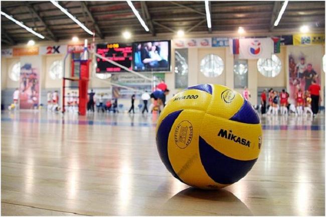 Рівненська волейбольна команда забрала "срібло" на змаганнях у Кам`янці-Подільському