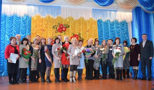 Троє учителів із Рівненщини отримають нагороди від Кабміну та Верховної ради