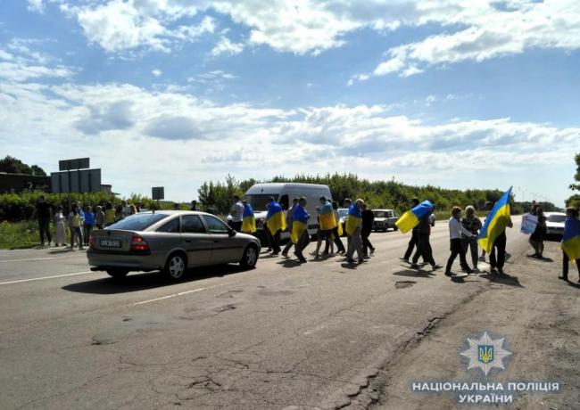 Дорогу державного значення у Млинівському районі, яку вранці перекривали протестувальники, розблоковано