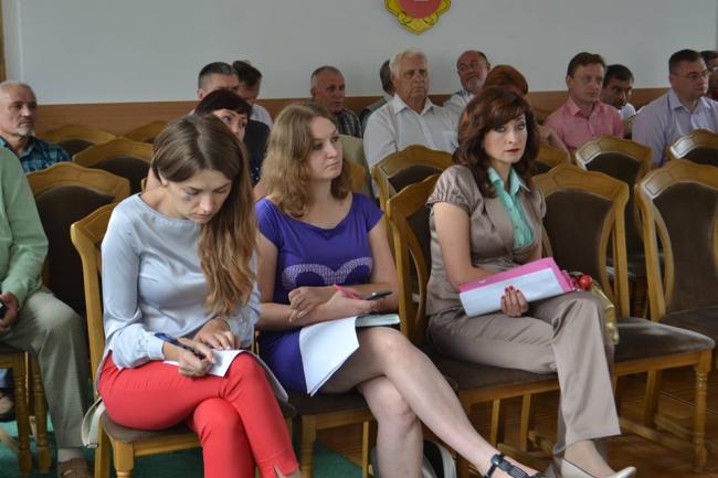 Кадрові зміни: у комунальних підприємствах Рівненщини призначили нових керівників (ФОТО)