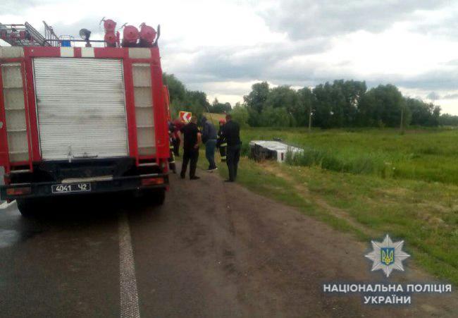 У поліції розповіли подробиці ДТП з пасажирським автобусом на Рівненщині (ФОТО+ВІДЕО)