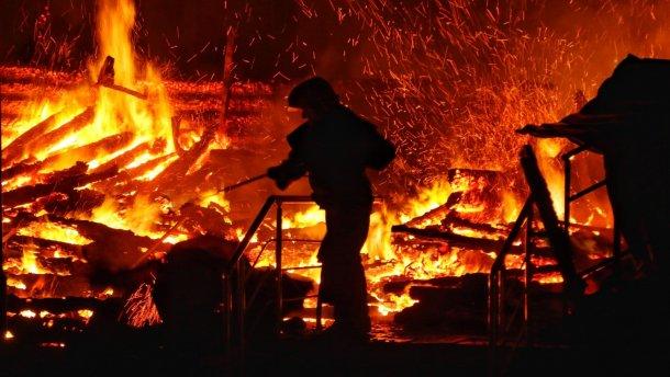 У суботу в Рівненській області чотири рази гасили пожежі в приватних господарствах 