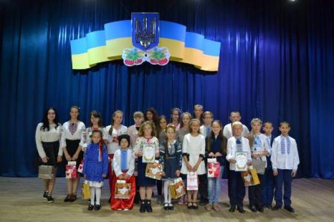 На Рівненщині відбувся дитячий конкурс патріотичної пісні