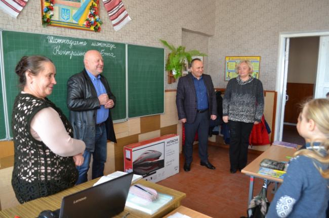 Голова облради привітав школярів найспортивнішого села на Рівненщині
