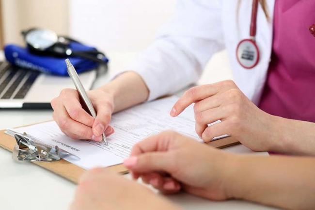 У громаді на Рівненщині тільки розпочали підписання декларацій з лікарем