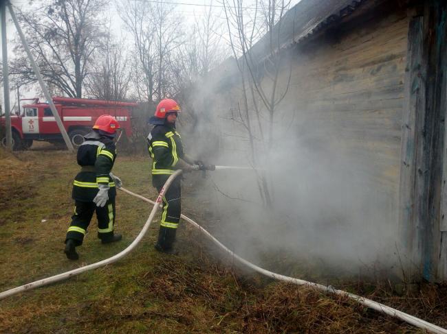 На Рівненщині у пожежі знайшли тіло чоловіка (ФОТО)