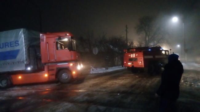 На Рівненщині вантажівка перекрила рух транспорту 