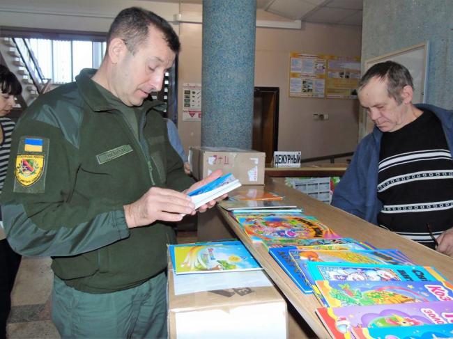 На Рівненщині зібрали книги для дітей зі сходу України