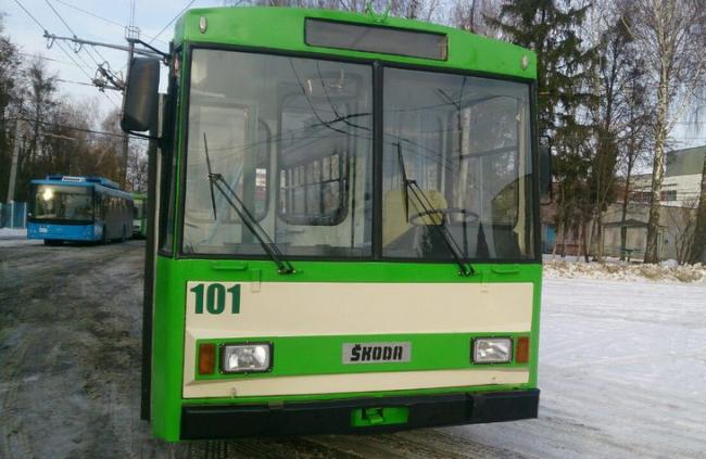 У Рівному на маршрут повернули відреставрований тролейбус (ФОТО)