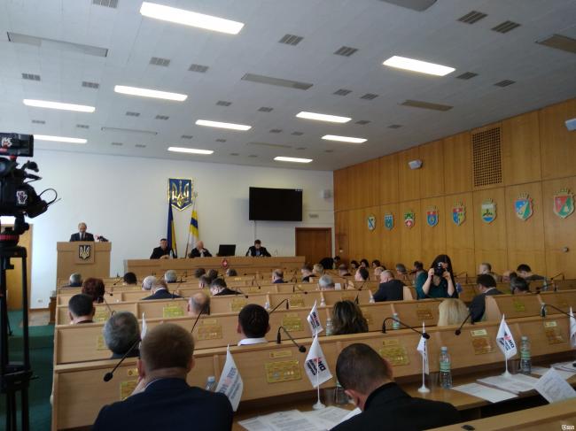У Рівному розпочалася позачергова сесія обласної ради (+порядок денний)