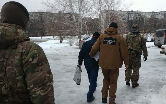 Оперативники Рівненщини встановили чоловіка, який збирав та передавав інформацію про розміщення української військової техніки