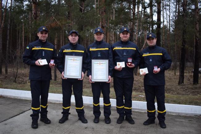 Рівненських піротехніків нагородили відзнаками (ФОТО)