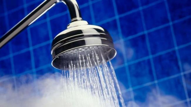 Рівняни просять щоденного постачання гарячої води у багатоповерхівках