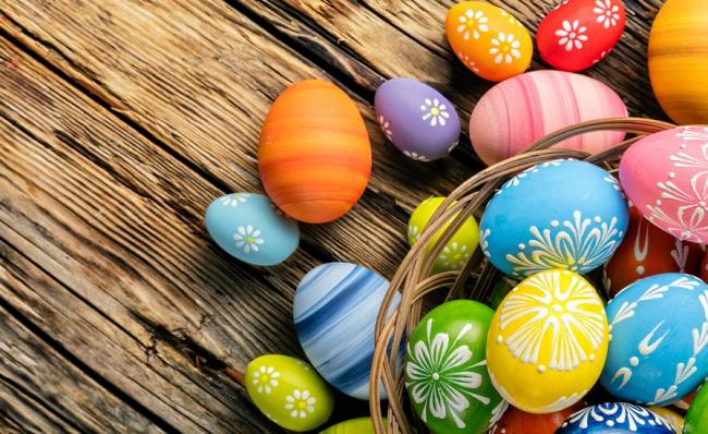 Кольорові, з візерунком та градієнтом: поради рівнянам, як оригінально пофарбувати яйця на Великдень