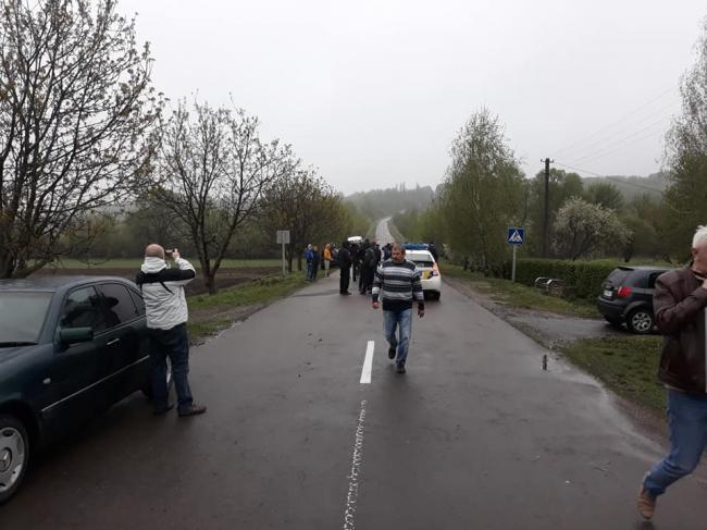 Чому протестувальники перекривали дорогу на Рівненщині? 