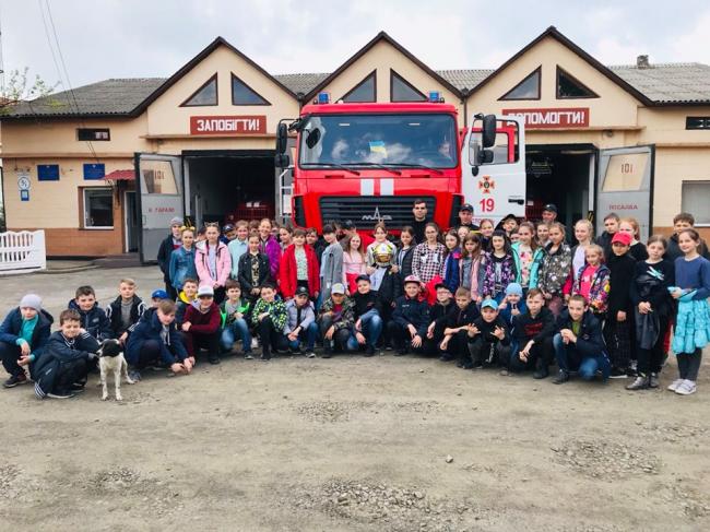 На Костопільщині рятувальники провели екскурсію для дітей