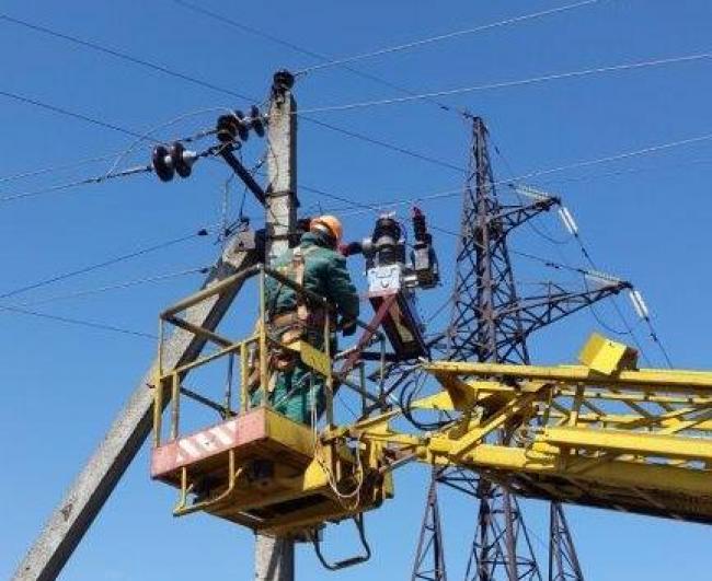 На Рівненщині встановлюють сучасні засоби контролю за аварійністю в електромережах
