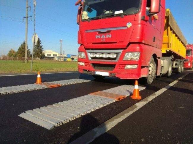 На Рівненщині виявили майже 40 порушень щодо параметрів вантажівок