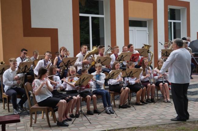 У Рівненському районі відбувся фестиваль народної інструментальної музики