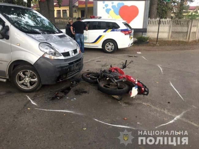 У Клевані біля Рівного - наїзд на мотоцикліста: є травмовані