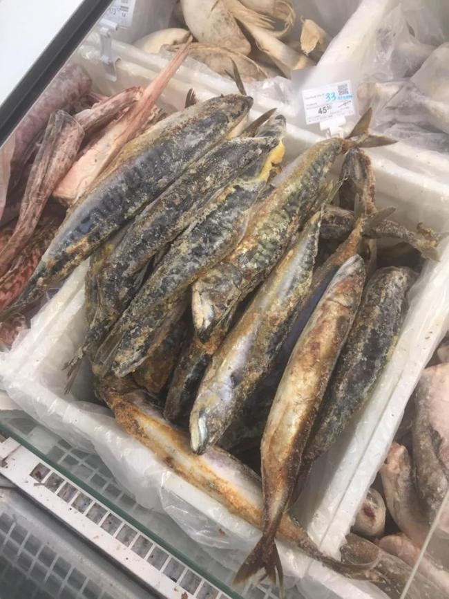 Яку рибу продають зі знижкою в одному з найбільших магазинів Рівного (ФОТО+ВІДЕО)