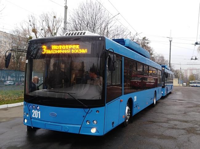 На маршрутах Рівного їздитимуть два новенькі тролейбуси (ФОТО)