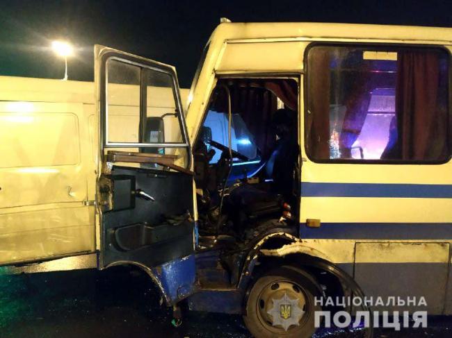 У поліції розповіли про вечірню ДТП на перехресті Макарова-Дубенська в Рівному (ФОТО)